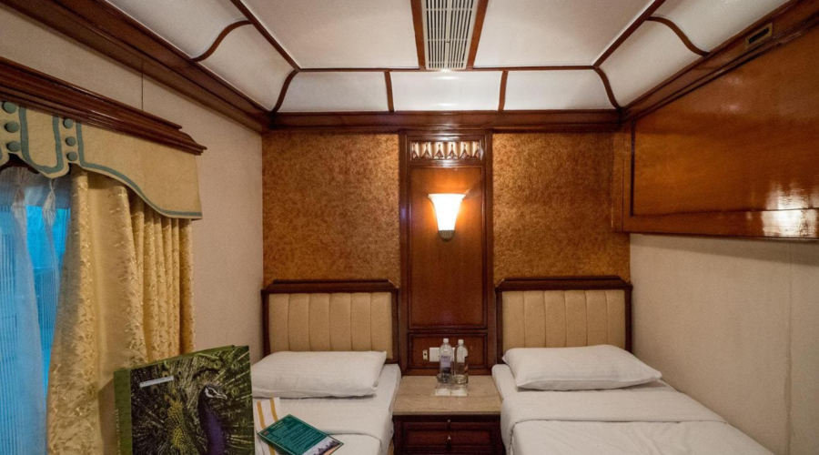 Golden Chariot Tour Package