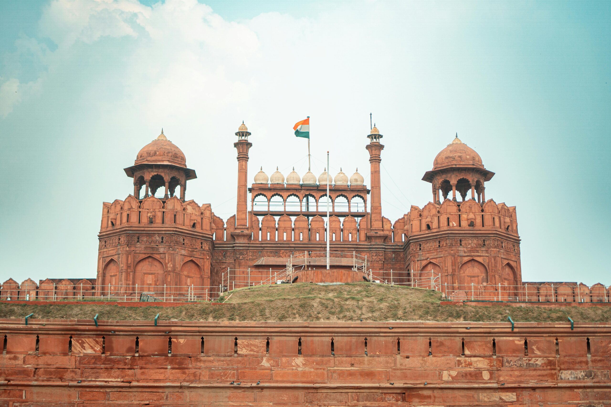red fort Discover Delhi’s Hidden Gems: Top Spots and Activities Every Traveler