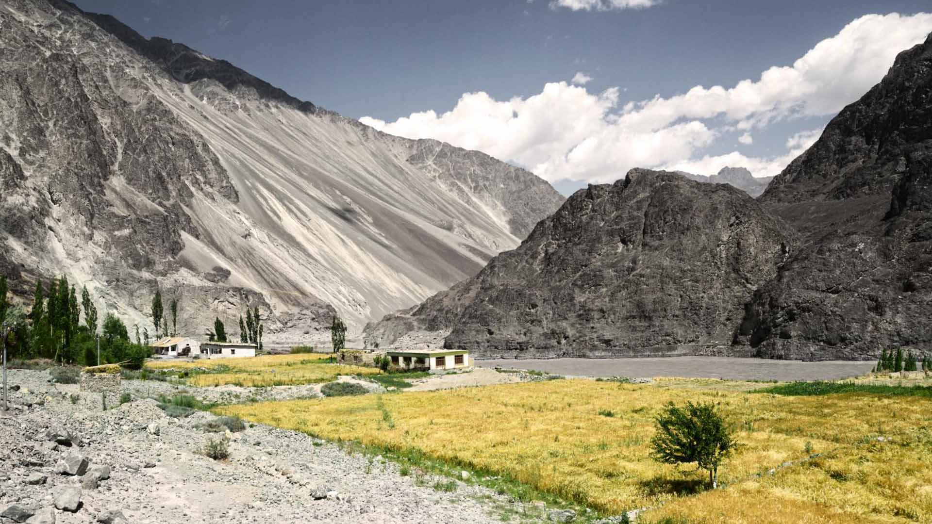 Hidden Gems India: 10 Lesser, Road Trip to Ladakh